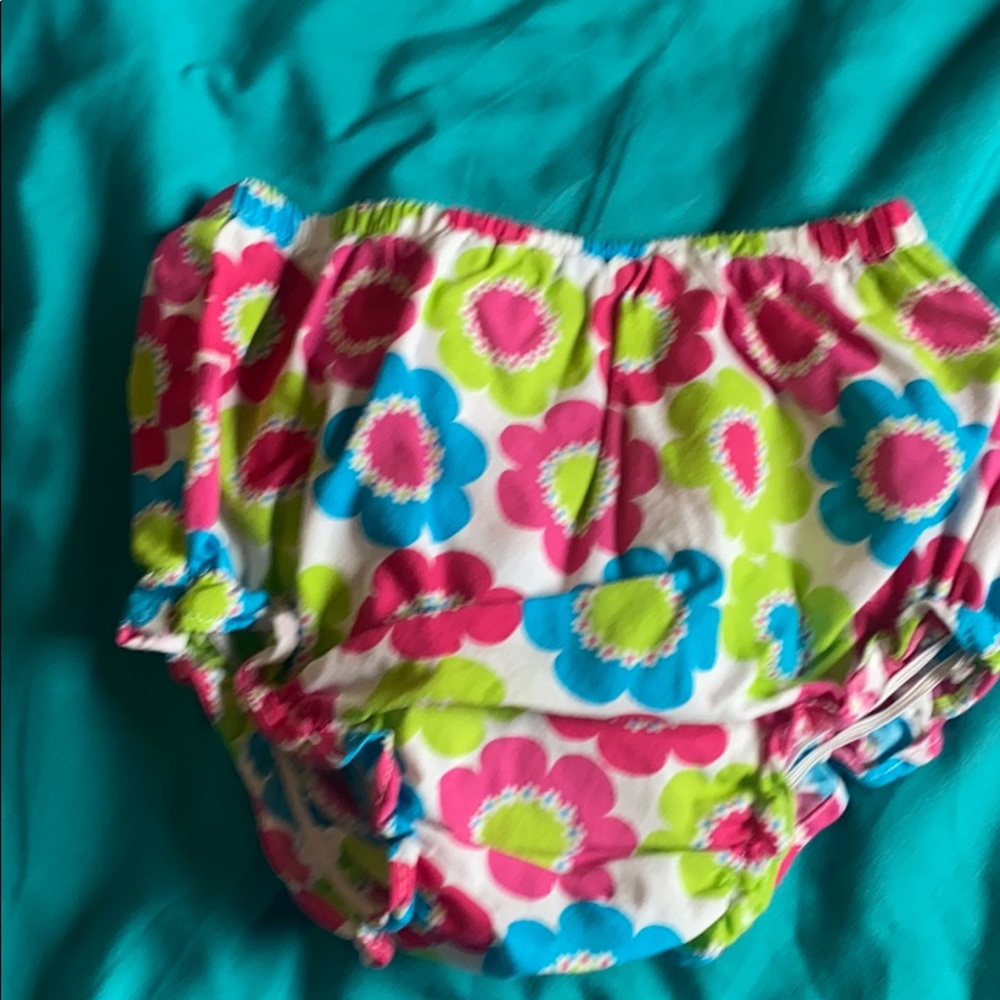 Two piece set - Picture 4 of 4